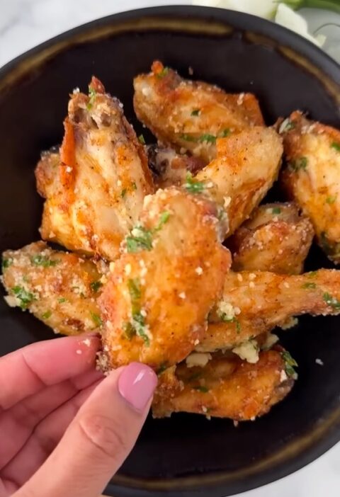 Air fryer chicken wings