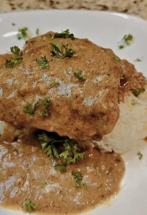 smothered creamy chicken