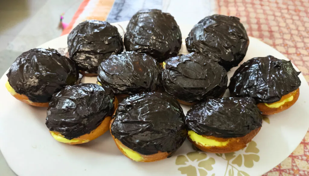 Chocolate Bombolone