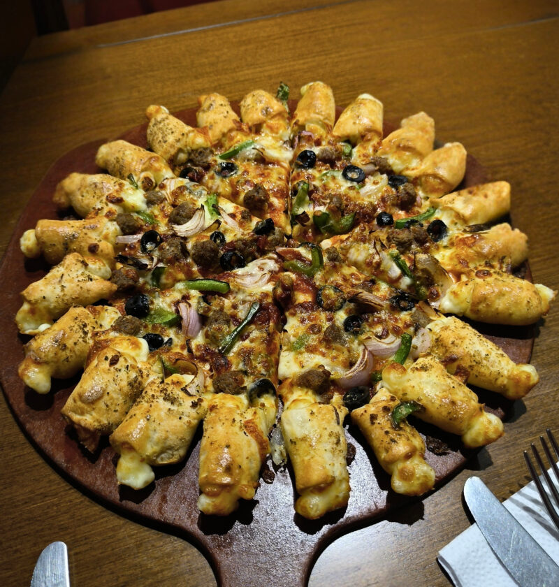 Stuffed pizza