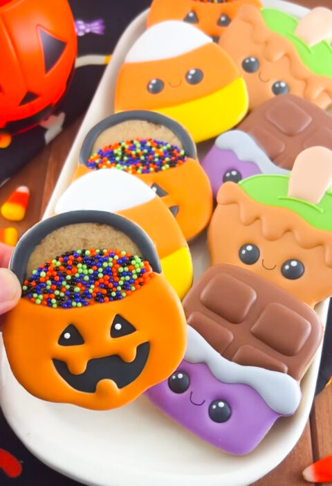 Halloween decorative cookies