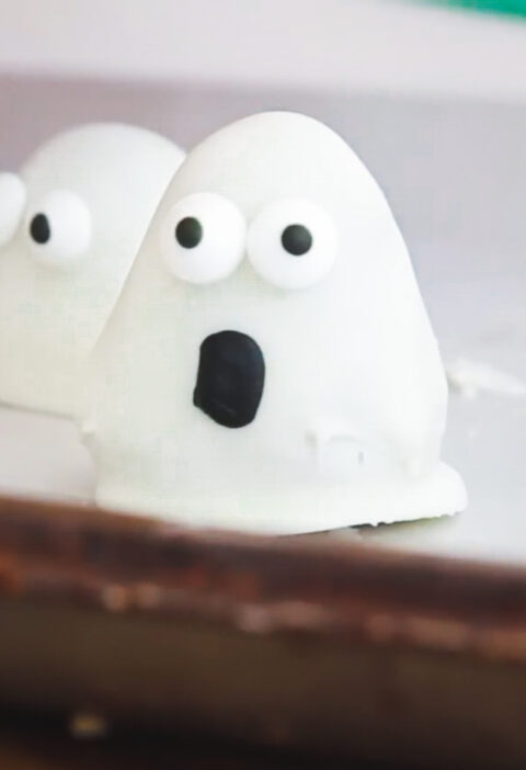 Halloween oreo balls
