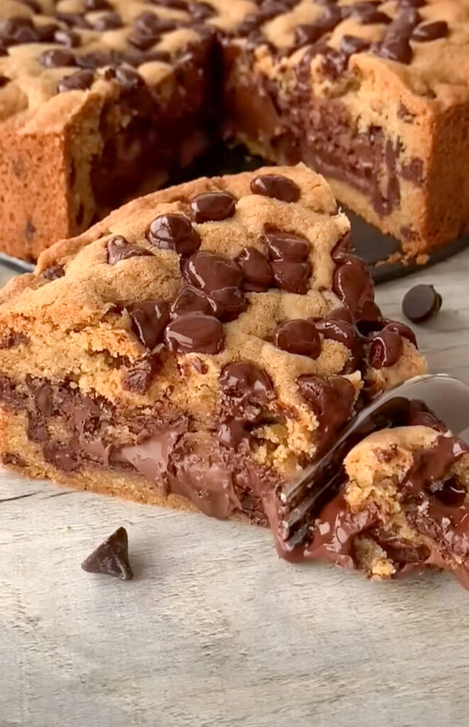 Nutella cookies pie slice
