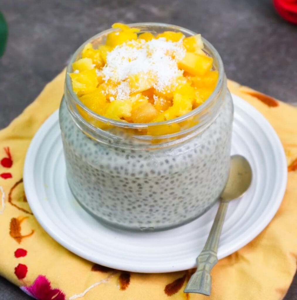 Pina colada chia