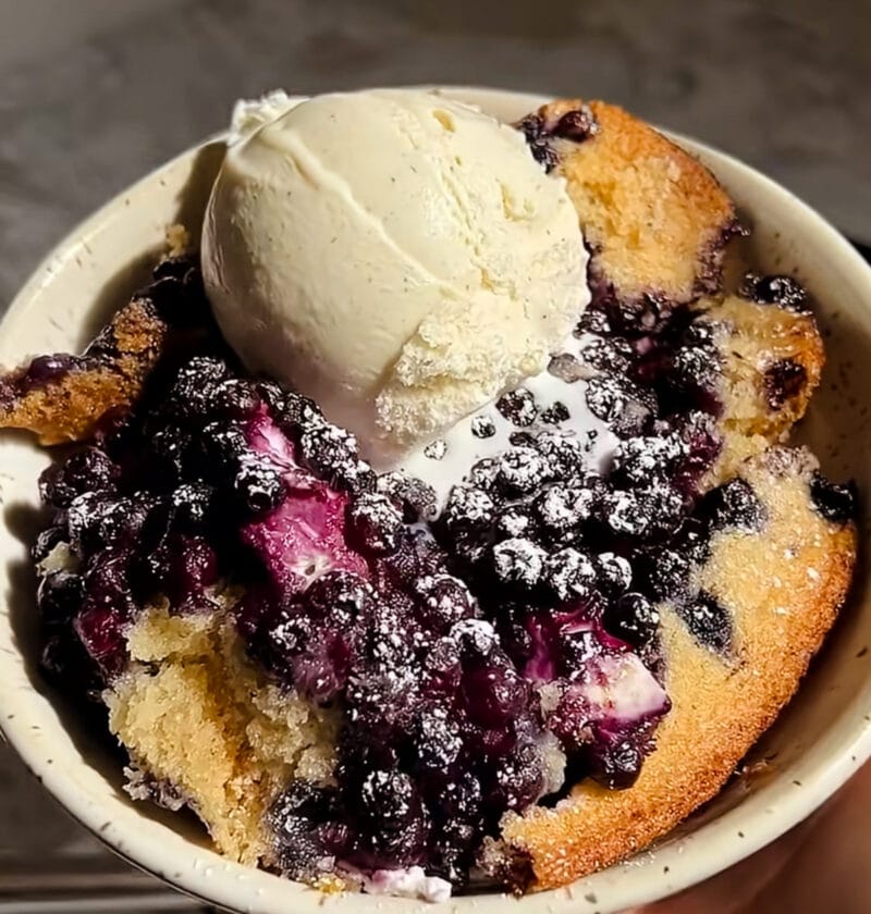 Blueberry cobbler