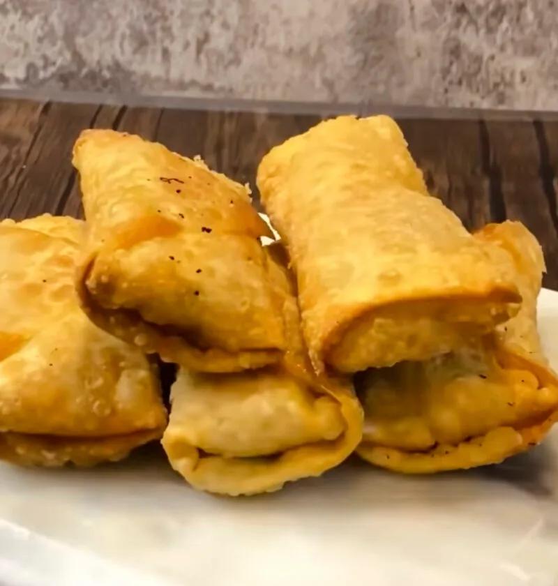 Crab rangoon rolls recipe