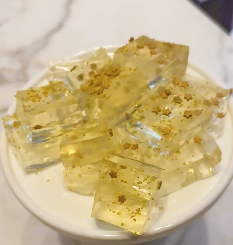 Champagne jelo shots