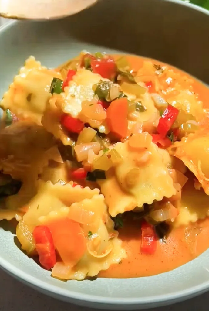Creamy ravioli soup