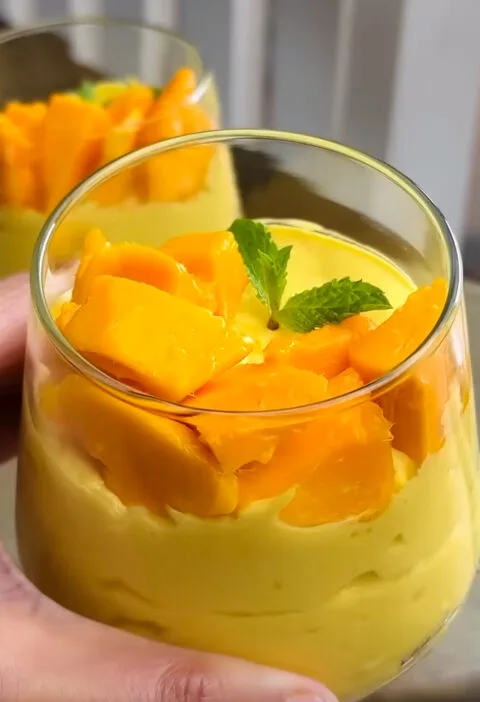 Tropical mango mousse