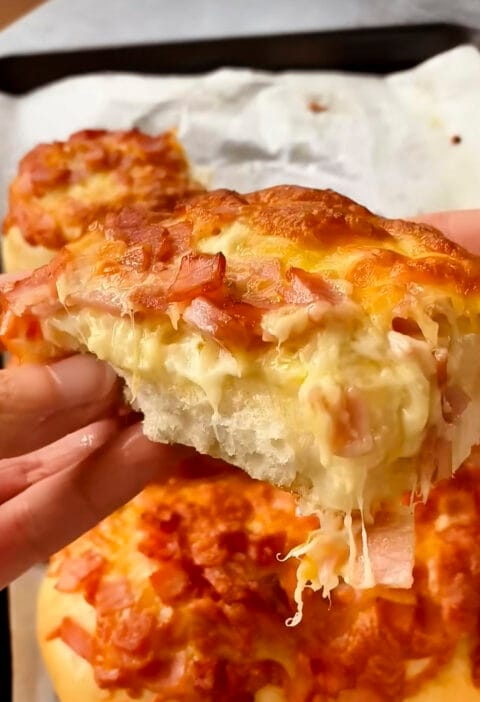 Bacon cheese roll