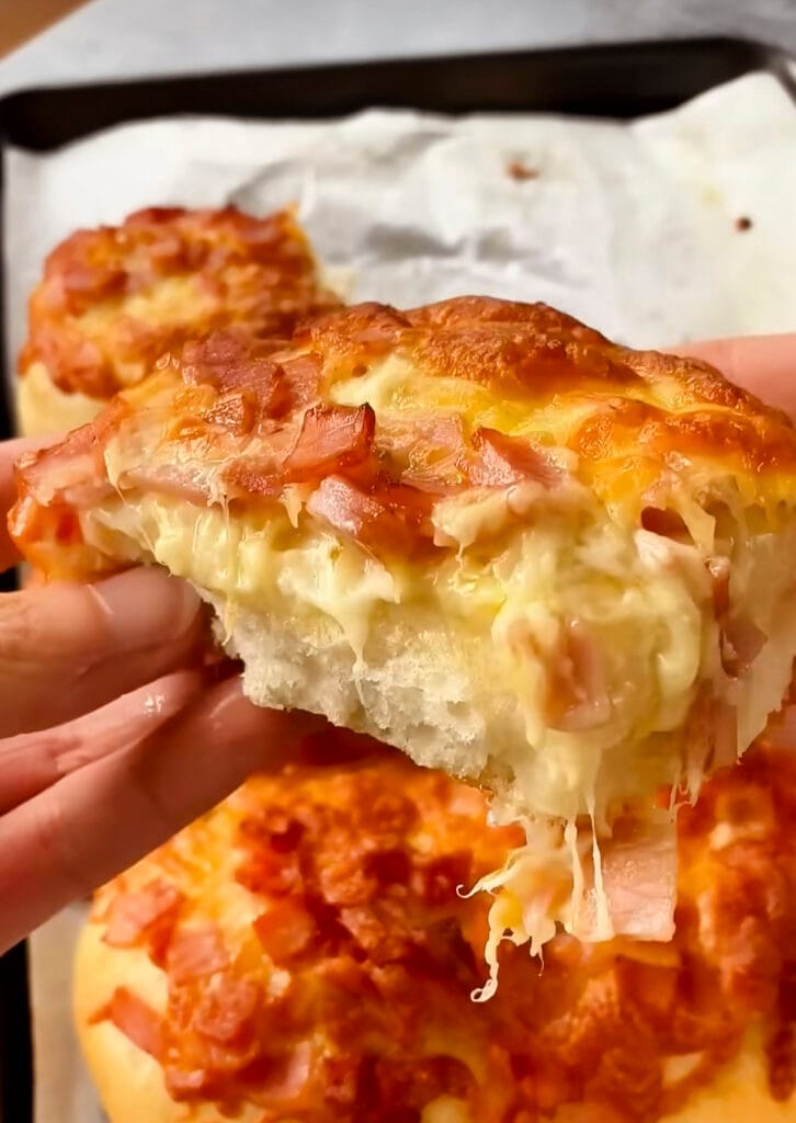 Bacon cheese roll